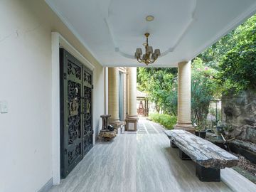 Rumah Luas 6 Kamar Tidur 10 Mnt ke Green Sedayu Mall Siap KPR J-51104