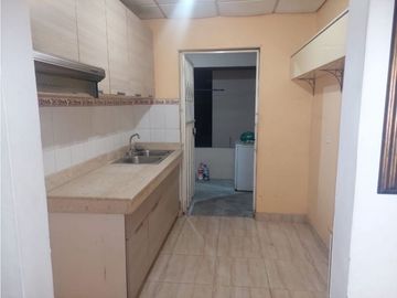 SE VENDE CASA CON ANEXOS EN LAS CUMBRES AM