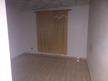 SE VENDE CASA CON ANEXOS EN LAS CUMBRES AM