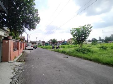 Tanah Kavling di Lokasi Premium Area Jakal Km 6, Bisa Credit