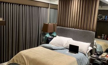 Condominium 2 Bedrooms: 2 BR Condo For Sale in Edades Tower and Garden Villas Rockwell Makati City