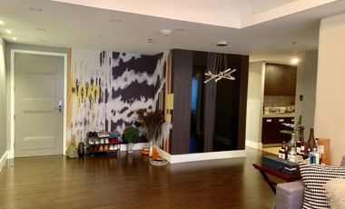 Condominium 2 Bedrooms: 2 BR Condo For Sale in Edades Tower and Garden Villas Rockwell Makati City