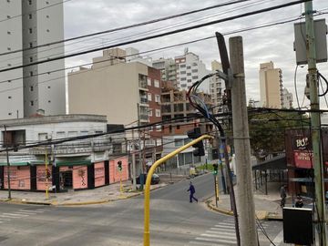 Departamento de 2 ambientes amplio con balcón