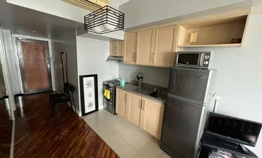 For Sale: Studio unit in Joya south tower Rockwell Makati Condominium