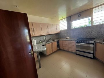 Casa  en venta en Lomas Altas