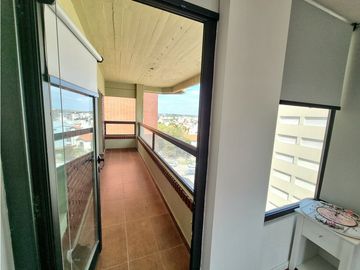 Departamento cuatro ambientes. Stella Maris. Terraza con jacuzzi.
