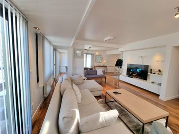 Departamento cuatro ambientes. Stella Maris. Terraza con jacuzzi.