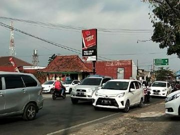 Dijual Rumah Makan Joglo Full Perabot Karangploso Malang