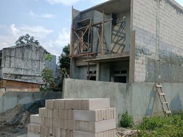 Rmh minimalis 2 lantai diKavling Pertamina Harjamukti,Depok