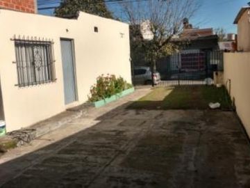SAN PEDRO al 2400 - CASTELAR Partido de MORON