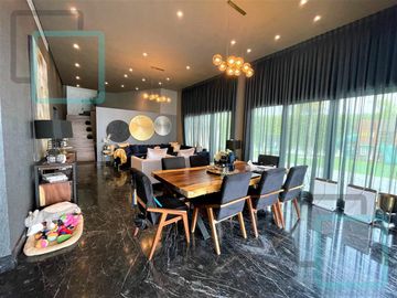 VENTA DE CASA EN VALLE DE LA SANTA CRUZ ZONA SANTA CATARINA