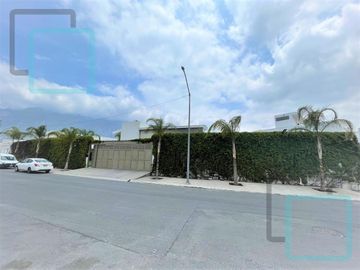 VENTA DE CASA EN VALLE DE LA SANTA CRUZ ZONA SANTA CATARINA