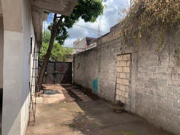 CASA EN VENTA EN XOCHITEPEC, MORELOS PARA REMODELAR