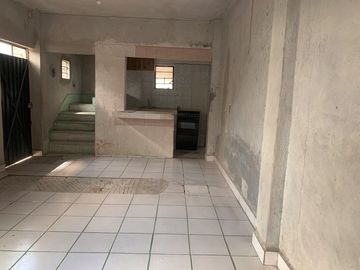 CASA EN VENTA EN XOCHITEPEC, MORELOS PARA REMODELAR