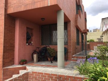 VENTA CASA SOLCA 202M2