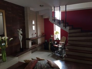 VENTA CASA SOLCA 202M2