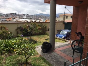 VENTA CASA SOLCA 202M2
