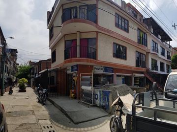 casa en venta en lares de comfenalco. Cod V8428