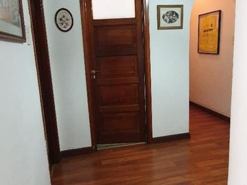 HERMOSA CASA EN VENTA 4 AMBIENTES CON GRAN JARDIN, CHILAVERT