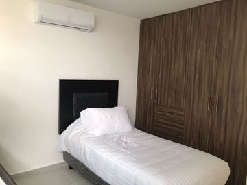RENTA DE DEPARTAMENTO AMUEBLADO EN MALLORCA | ARLETTE FLORES