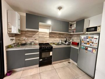 Increíble departamento de 2 dormitorios con terraza y cochera en Gral. Paz al 100