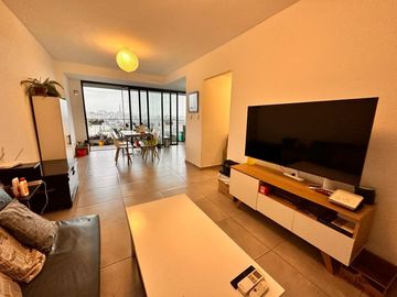 Increíble departamento de 2 dormitorios con terraza y cochera en Gral. Paz al 100