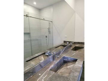 Casa Venta Bosques de Las Misiones con Hab PB, Santiago
