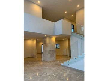 Casa Venta Bosques de Las Misiones con Hab PB, Santiago