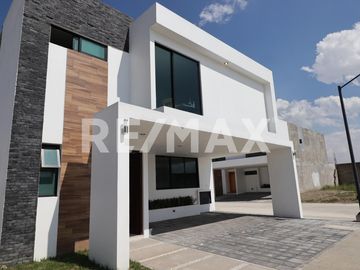 VENTA DE CASA EN MEXICALTZINGO 