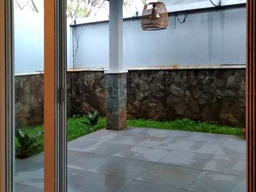 Rumah Mewah di BSD