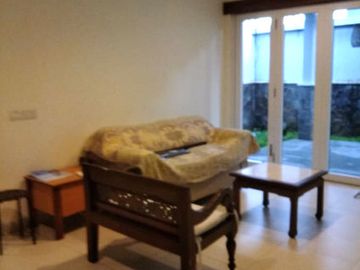 Rumah Mewah di BSD