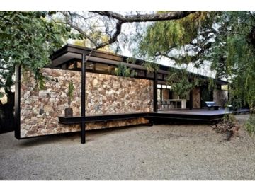 CV CASA EN STA. MAGDALENA, TILOXTOC, VALLE DE BRAVO (ML)