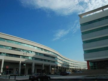 Local Comercial en Venta - Alquiler en Parque Empresarial Colón