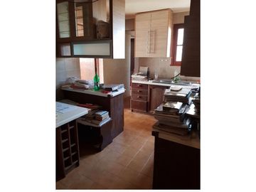 Excelente Propiedad ideal para remodelar