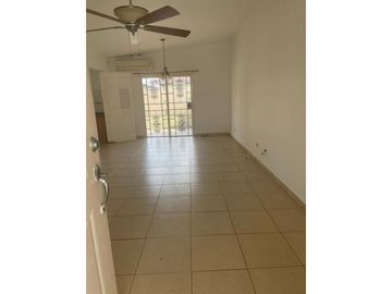 Se vende casa en La Arboleda, Clusters Los Olivos