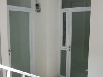 rumah murah dengan 4 unit kontrakan di Dago Giri Bandung