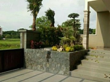 Dijual Rumah Waterfront Citraland New Gress Mewah Surabaya