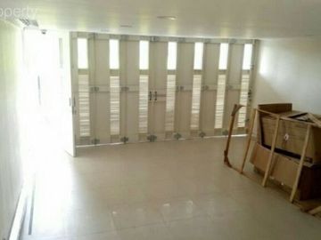 Dijual Rumah Waterfront Citraland New Gress Mewah Surabaya