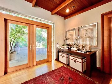 Casa en venta de 665m2 en Lo Barnechea