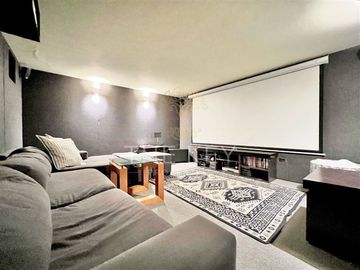 Casa en venta de 665m2 en Lo Barnechea
