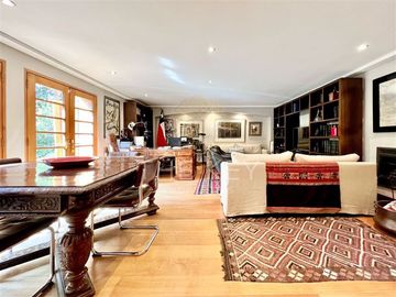Casa en venta de 665m2 en Lo Barnechea