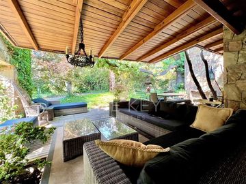 Casa en venta de 665m2 en Lo Barnechea