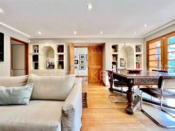 Casa en venta de 665m2 en Lo Barnechea