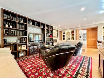 Casa en venta de 665m2 en Lo Barnechea