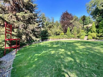 Casa en venta de 665m2 en Lo Barnechea