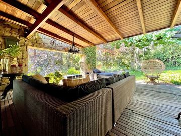 Casa en venta de 665m2 en Lo Barnechea