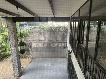 4-BEDROOM HOUSE AND LOT FOR LEASE IN MAGALLANES VILLAGE MAKATI