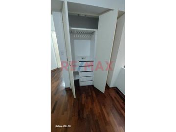 Alquilo Bonito Y Amplio  Departamento  Av San Borja Sur N° 137 San Borja