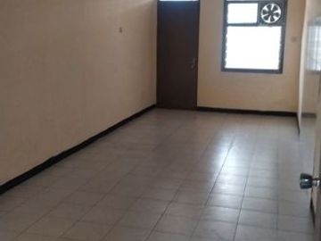 Hanya 200 meter ke Jalan Panglima Polim