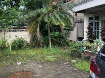 Rumah Asri Hitung Tanah Luas 326 m Strategis di Beji Depok 1.6 M an (risti)
